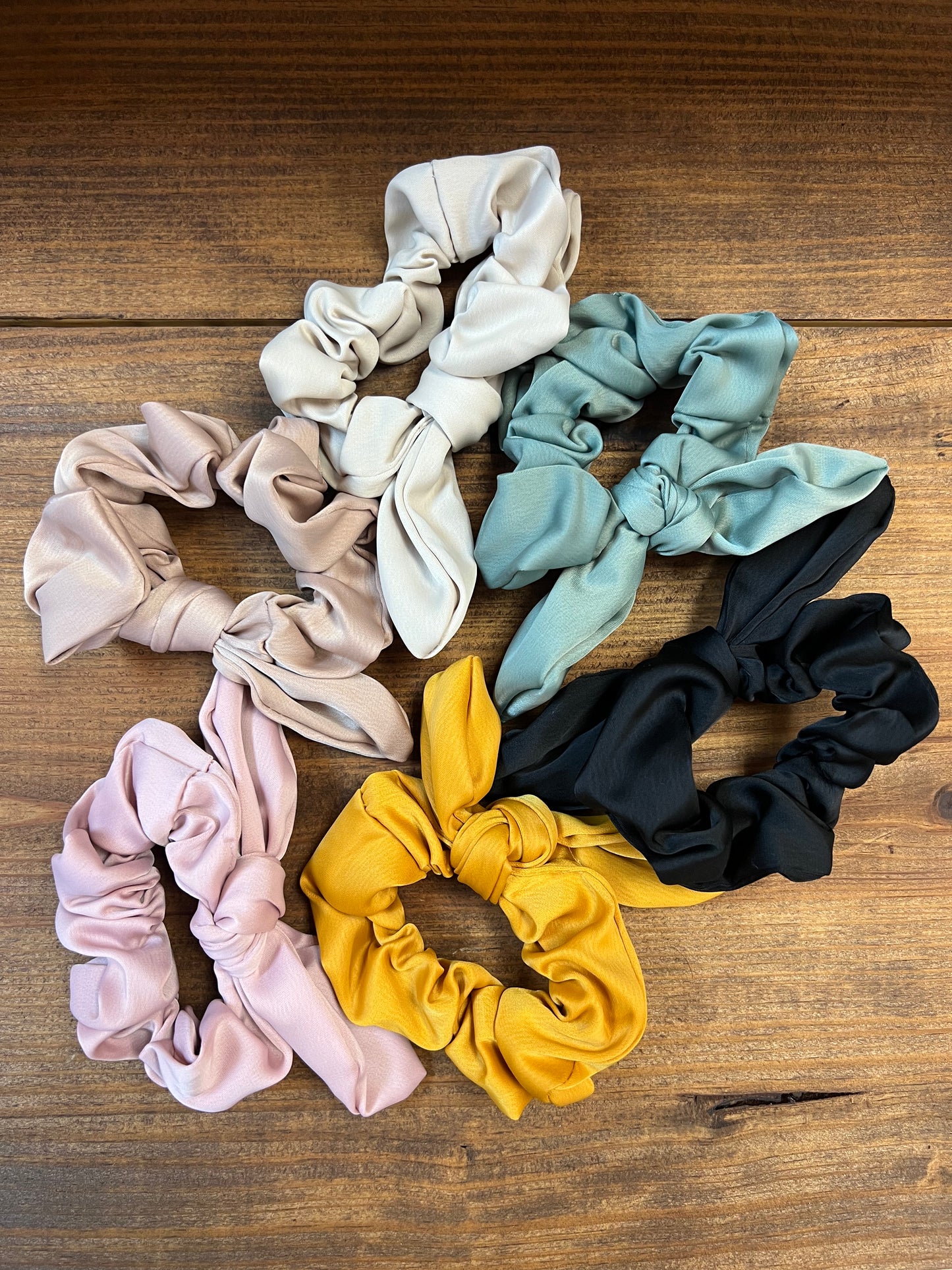 Bow Scrunchie