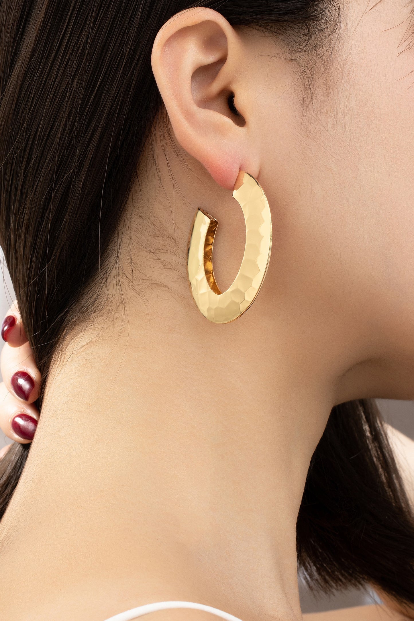 Puffy Hammered Oval Hoop Earrings