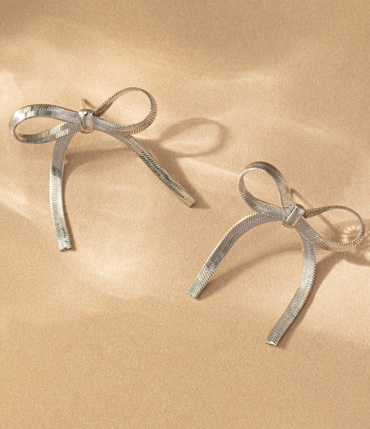 Silver Herringbone Chain Bow Tie Earrings